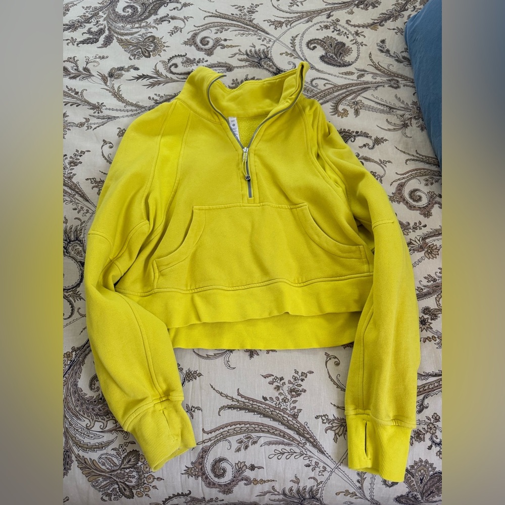 Lululemon Cropped Scuba
